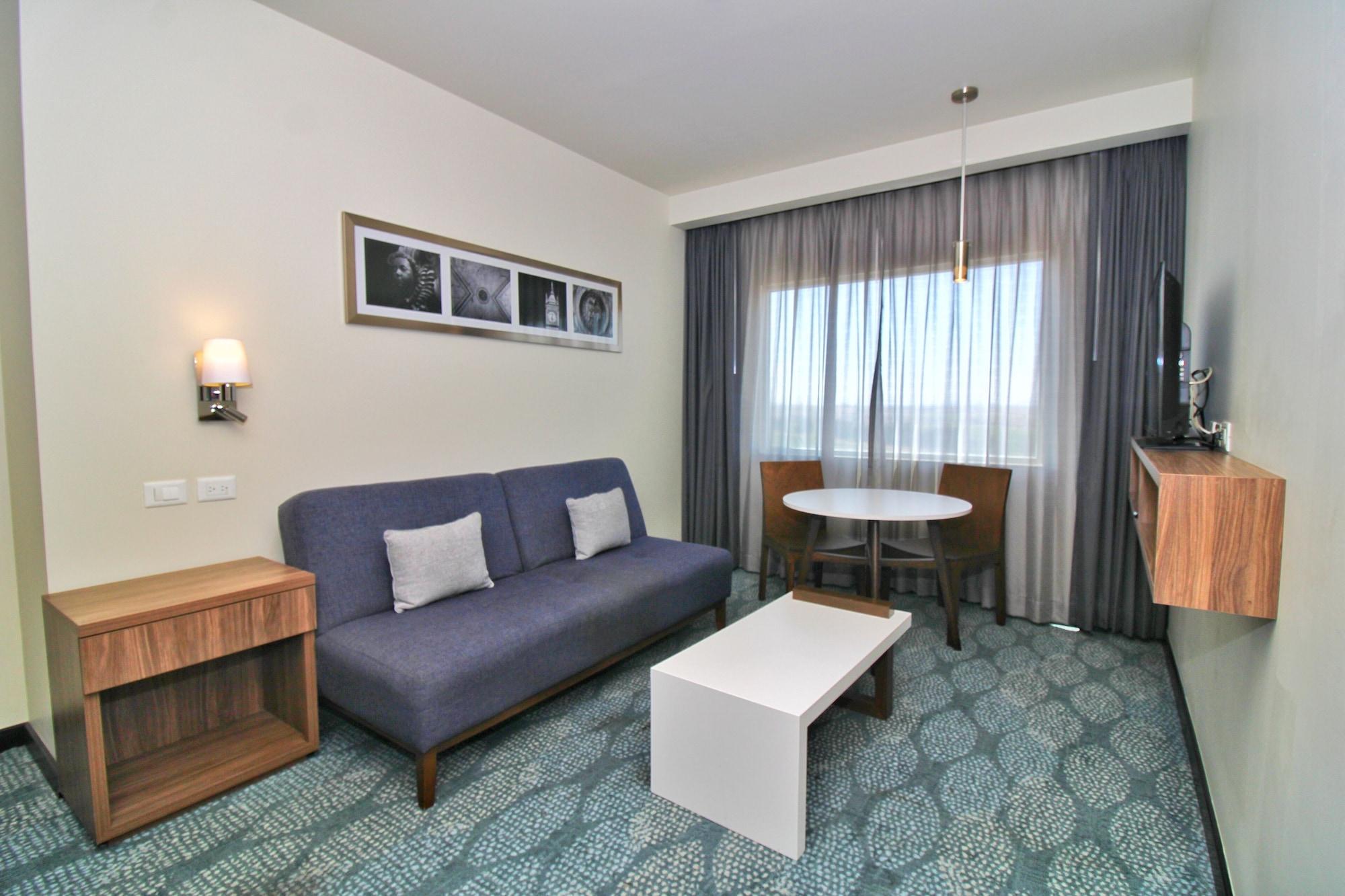 Hampton Inn & Suites By Hilton Salamanca Bajio Extérieur photo