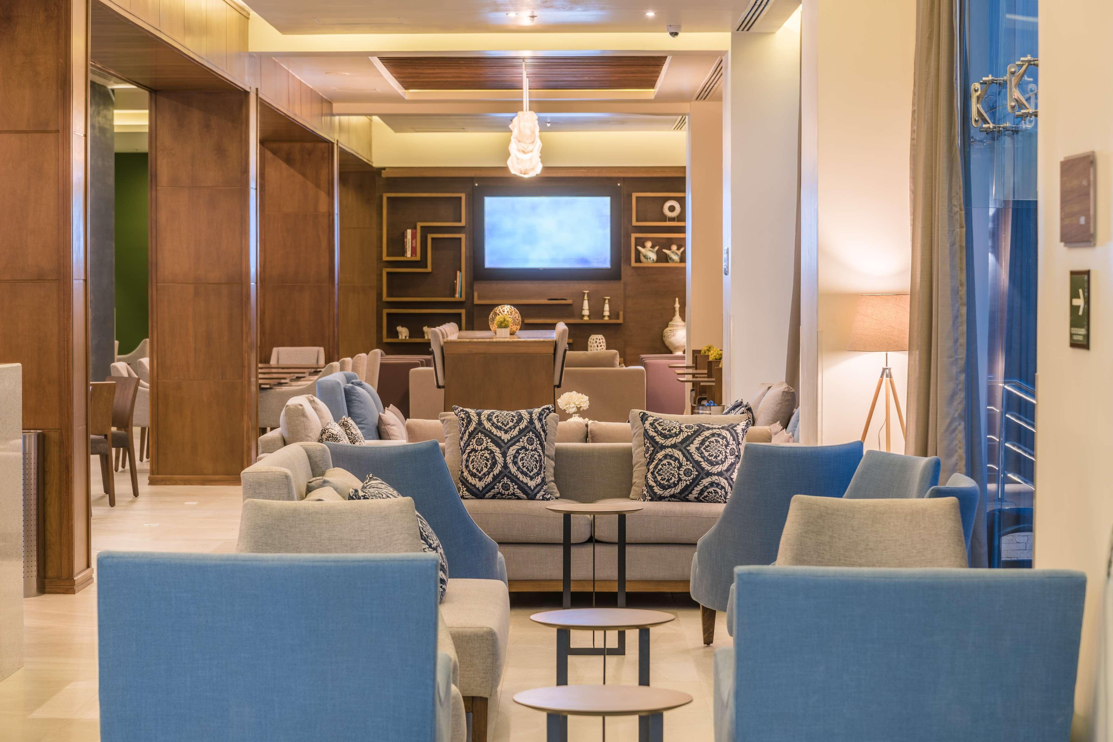 Hampton Inn & Suites By Hilton Salamanca Bajio Extérieur photo