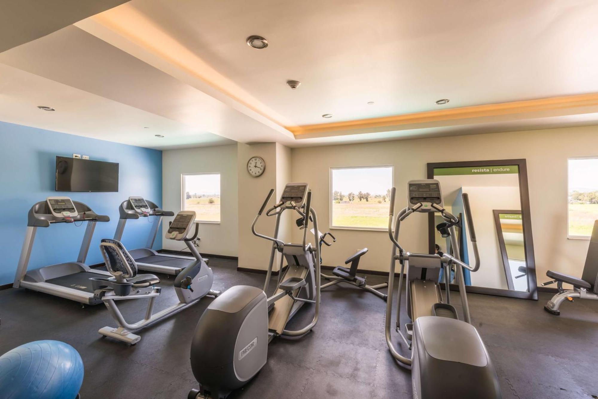 Hampton Inn & Suites By Hilton Salamanca Bajio Extérieur photo