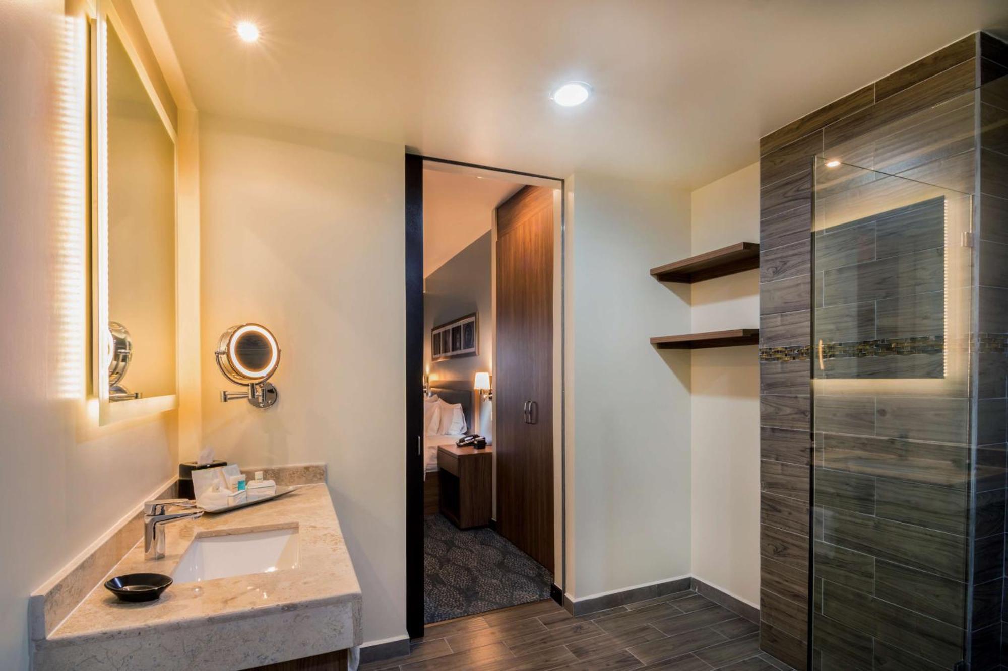 Hampton Inn & Suites By Hilton Salamanca Bajio Extérieur photo