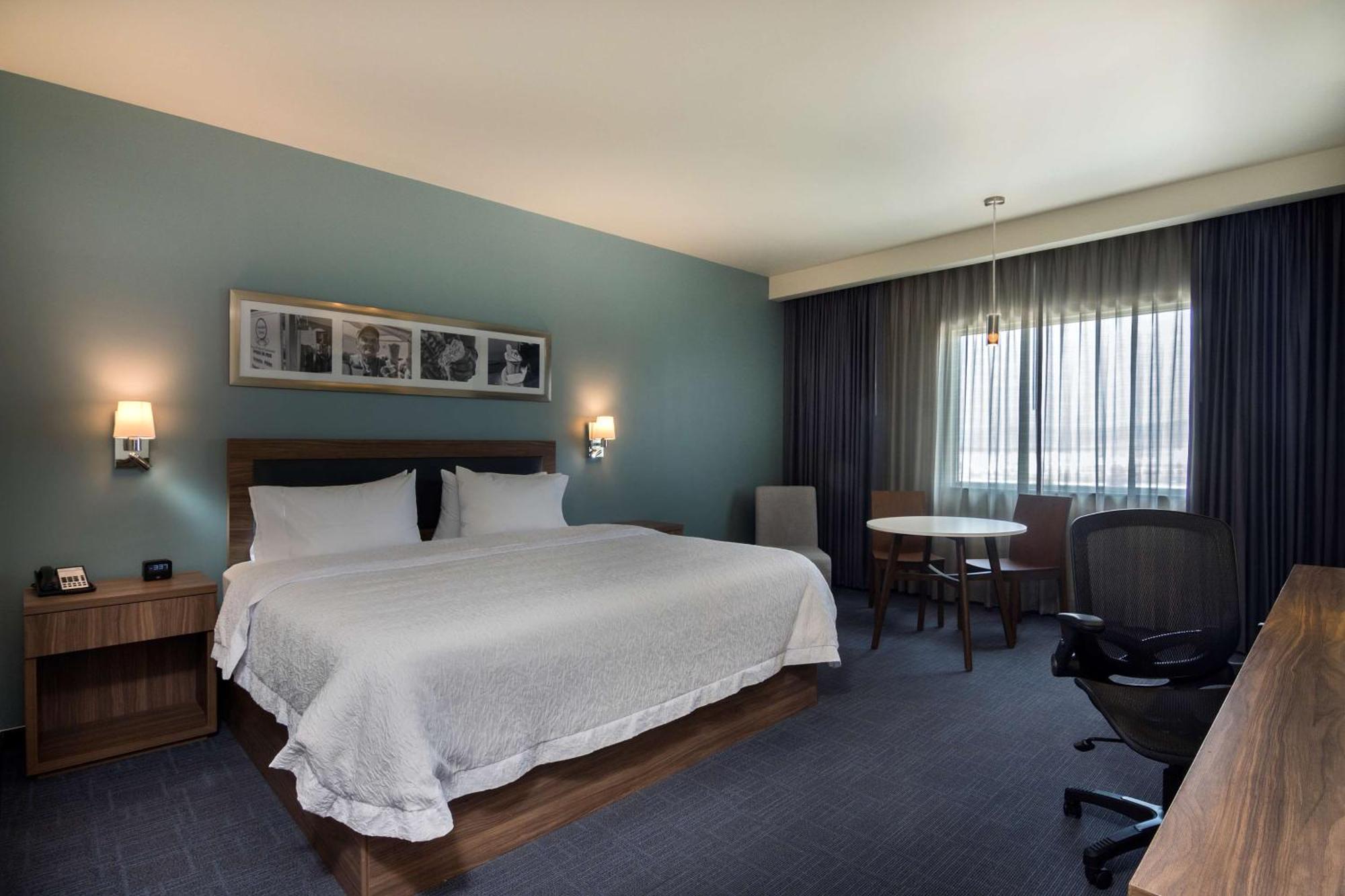 Hampton Inn & Suites By Hilton Salamanca Bajio Extérieur photo